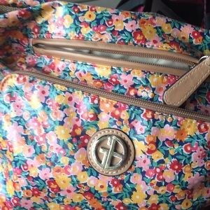 Meet your Posher, Deena